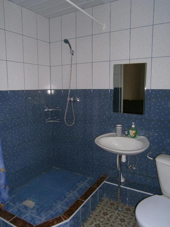 Uulu White House Puhkemajaホステル 部屋 写真