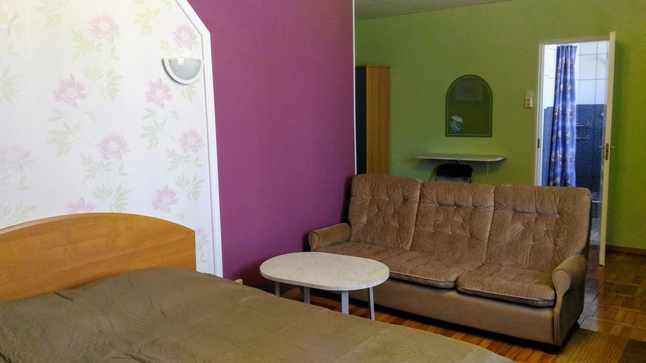 Uulu White House Puhkemajaホステル エクステリア 写真